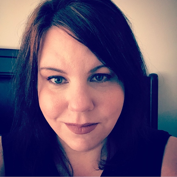 ๐ Meet your Posher, Heather - Picture 6 of 8